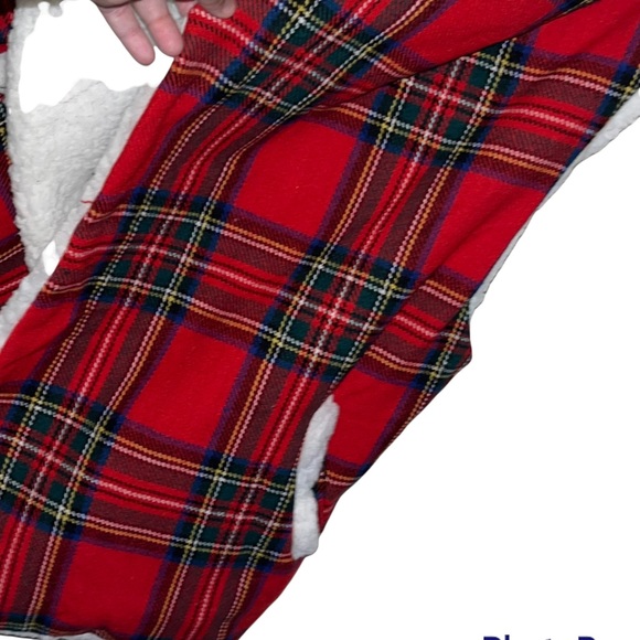 NWT Cozy Getaways Sherpa Lined Christmas Plaid open vest - Picture 4 of 6